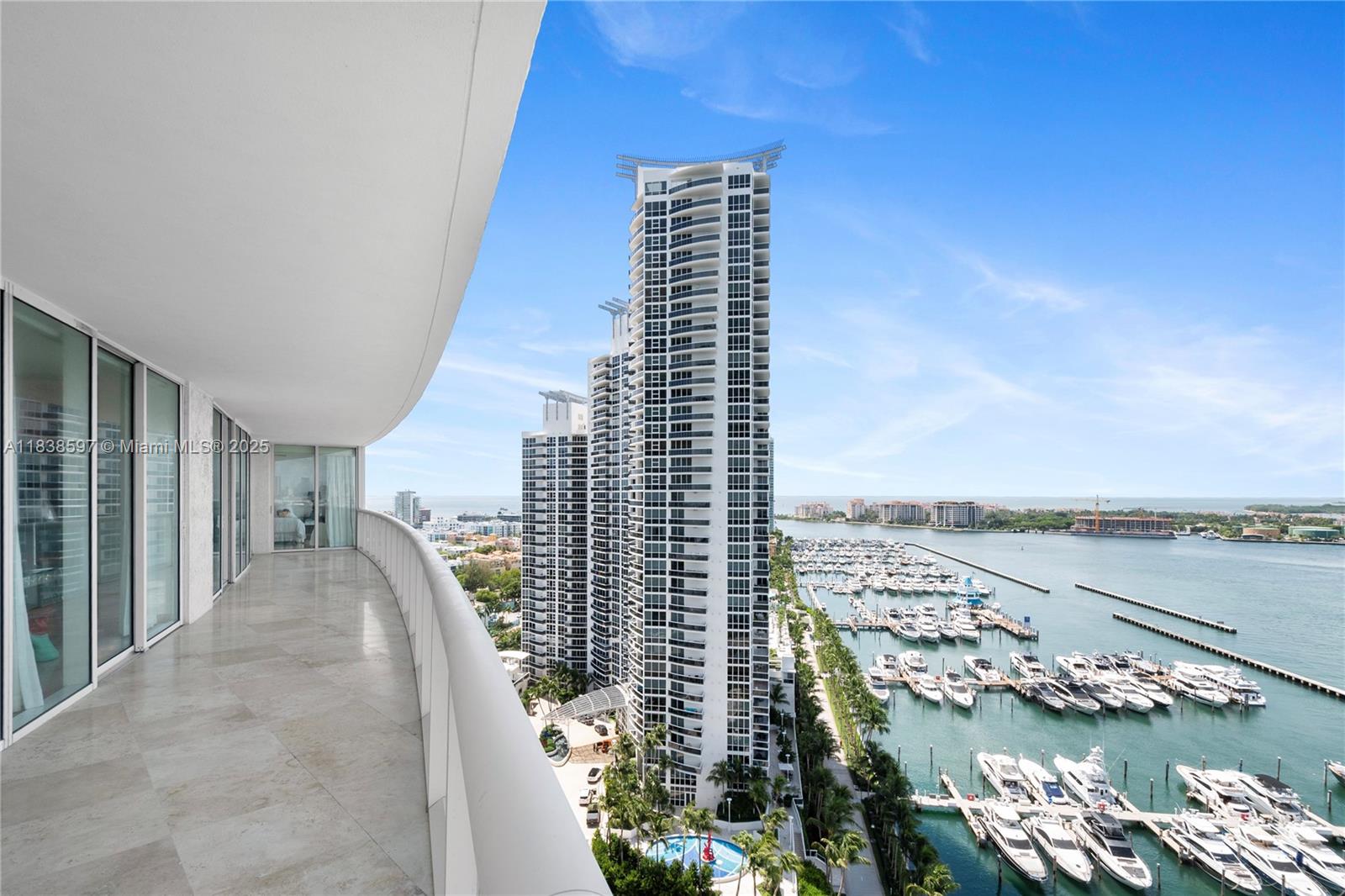 ICON CONDO - Residential