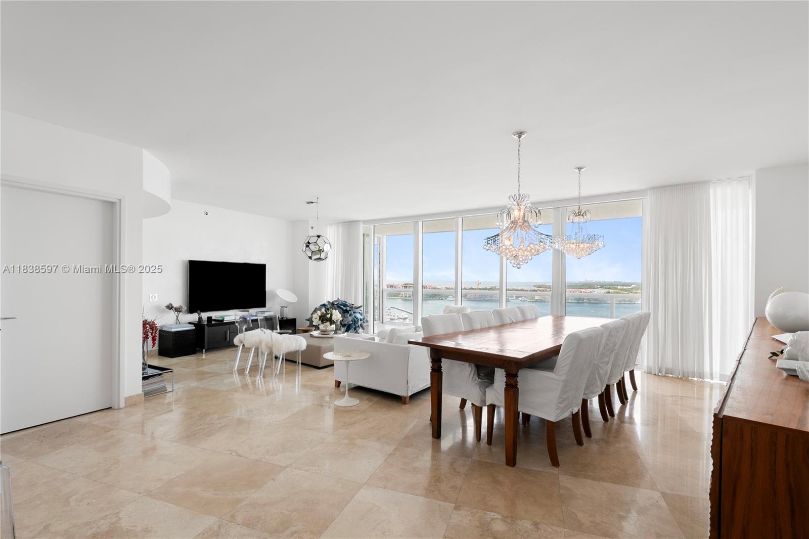 ICON CONDO - Residential