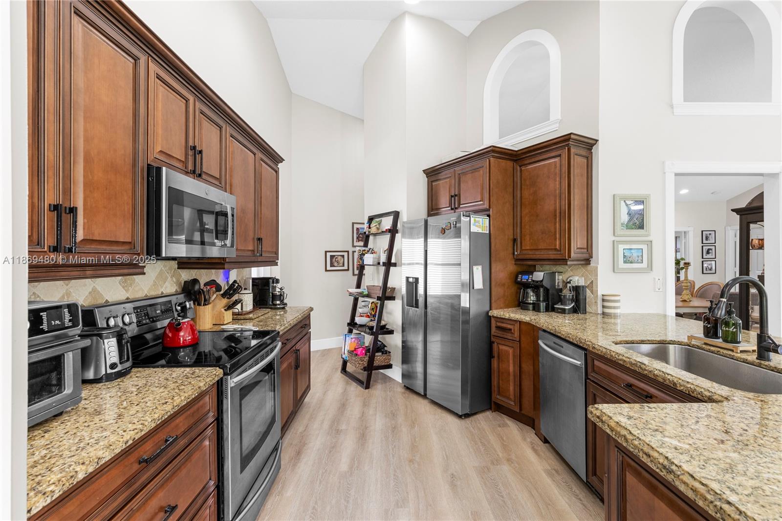 JACARANDA PARCEL 108 - Residential Lease