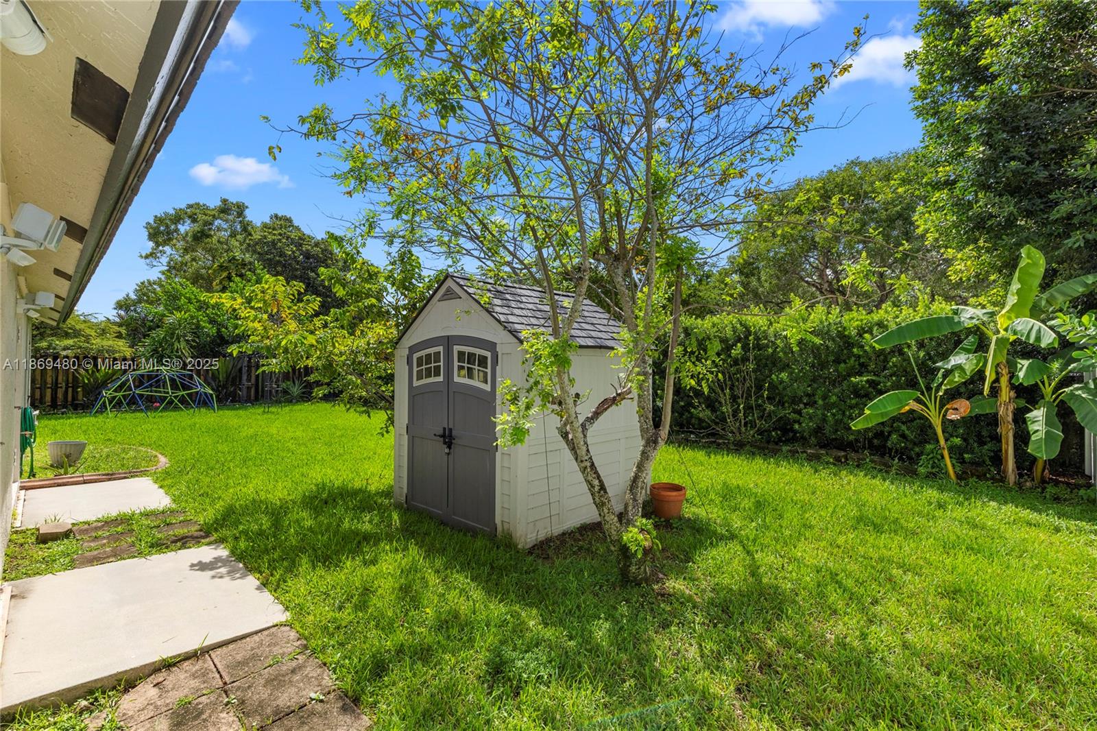 JACARANDA PARCEL 108 - Residential Lease