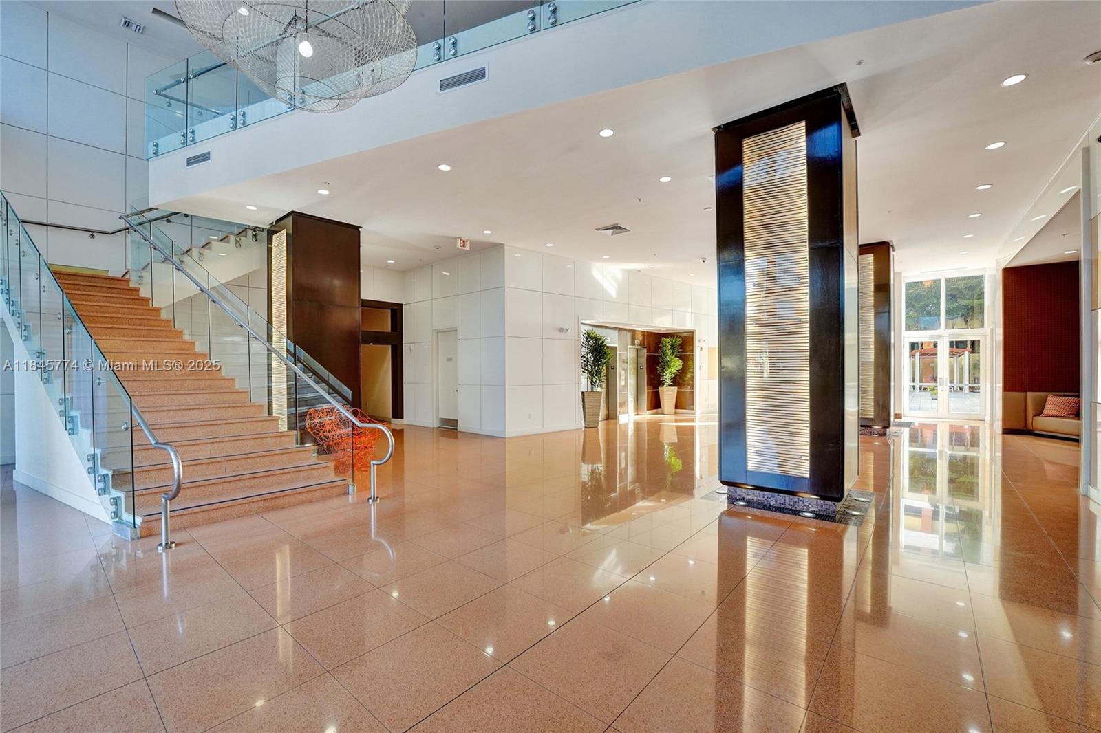 VENTURE AT AVENTURA WEST - Residential