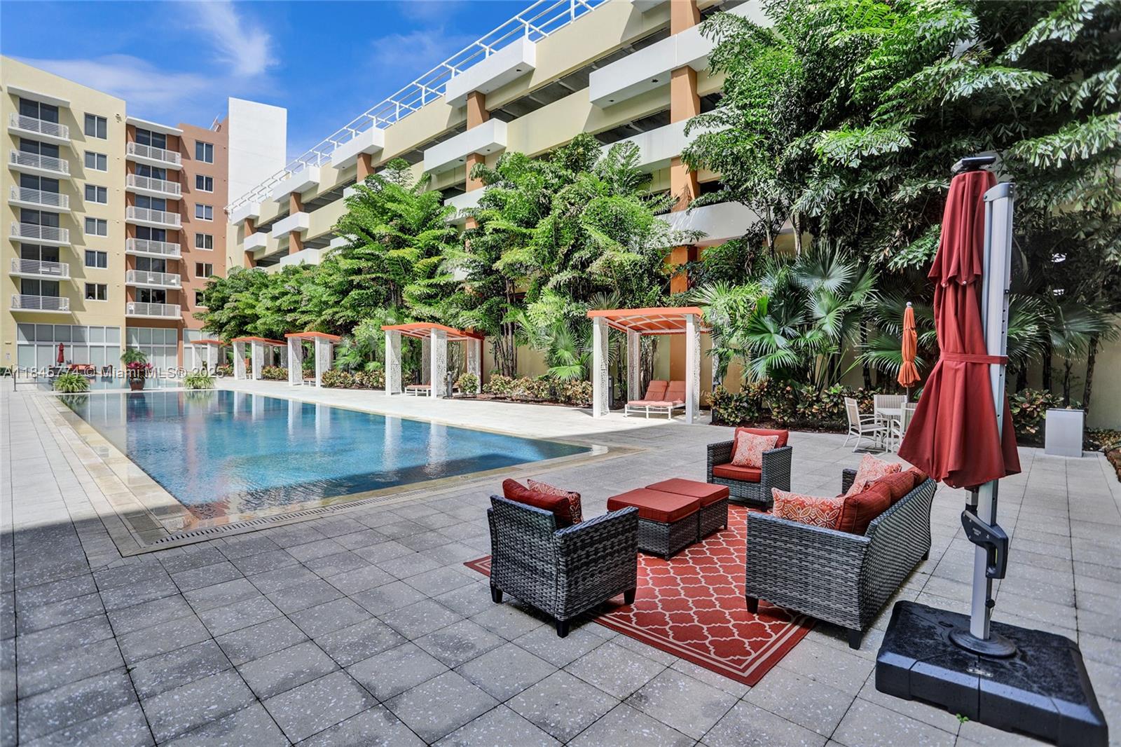 VENTURE AT AVENTURA WEST - Residential