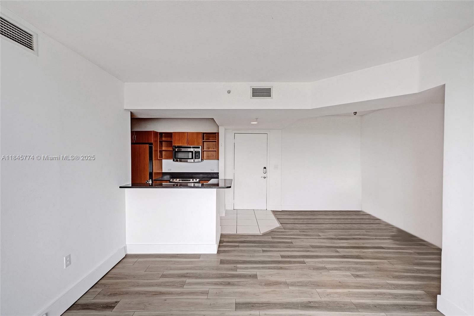 VENTURE AT AVENTURA WEST - Residential