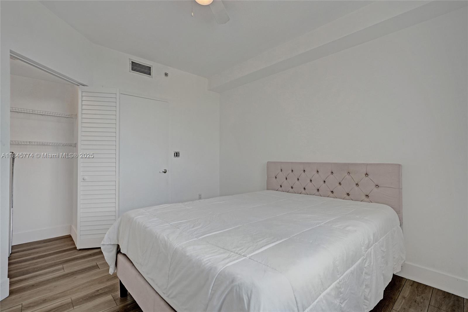 VENTURE AT AVENTURA WEST - Residential