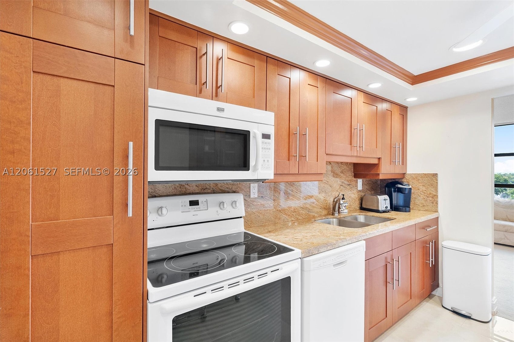 600 Parkview Dr 709