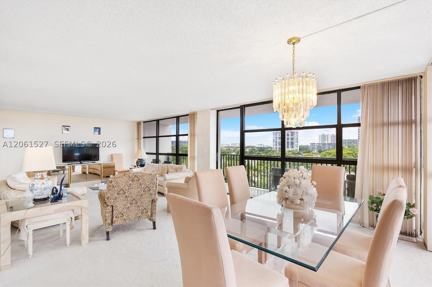 600 Parkview Dr 709
