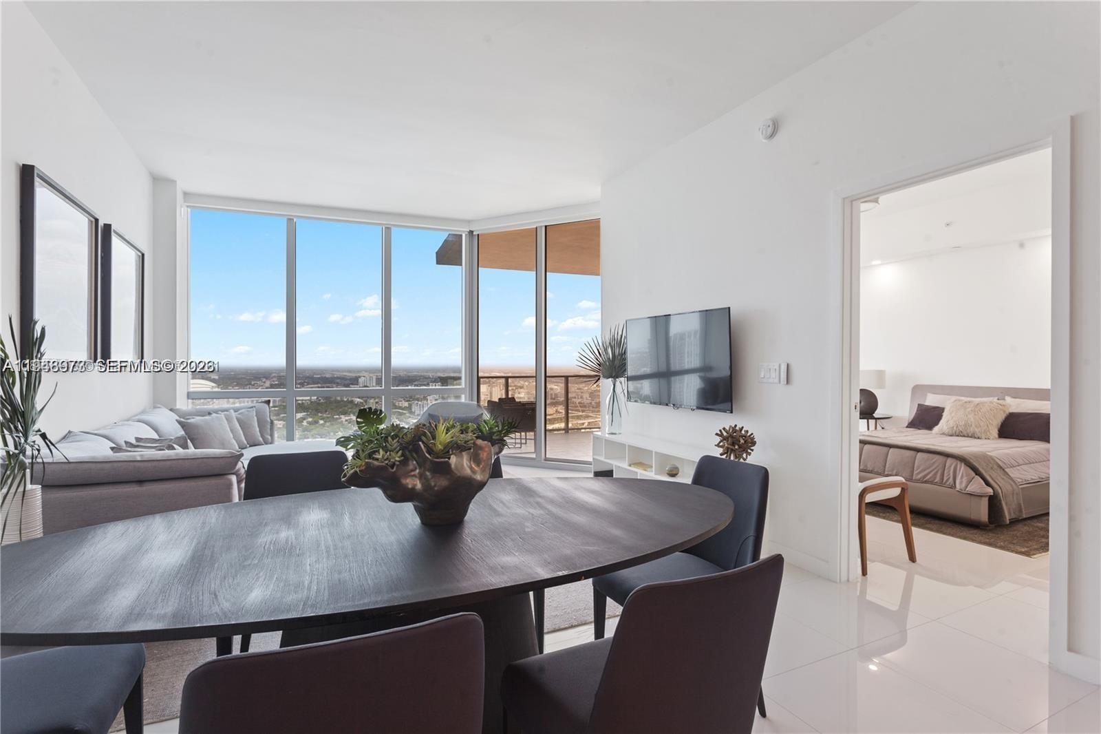 PARAMOUNT MIAMI WORLDCENT - Residential