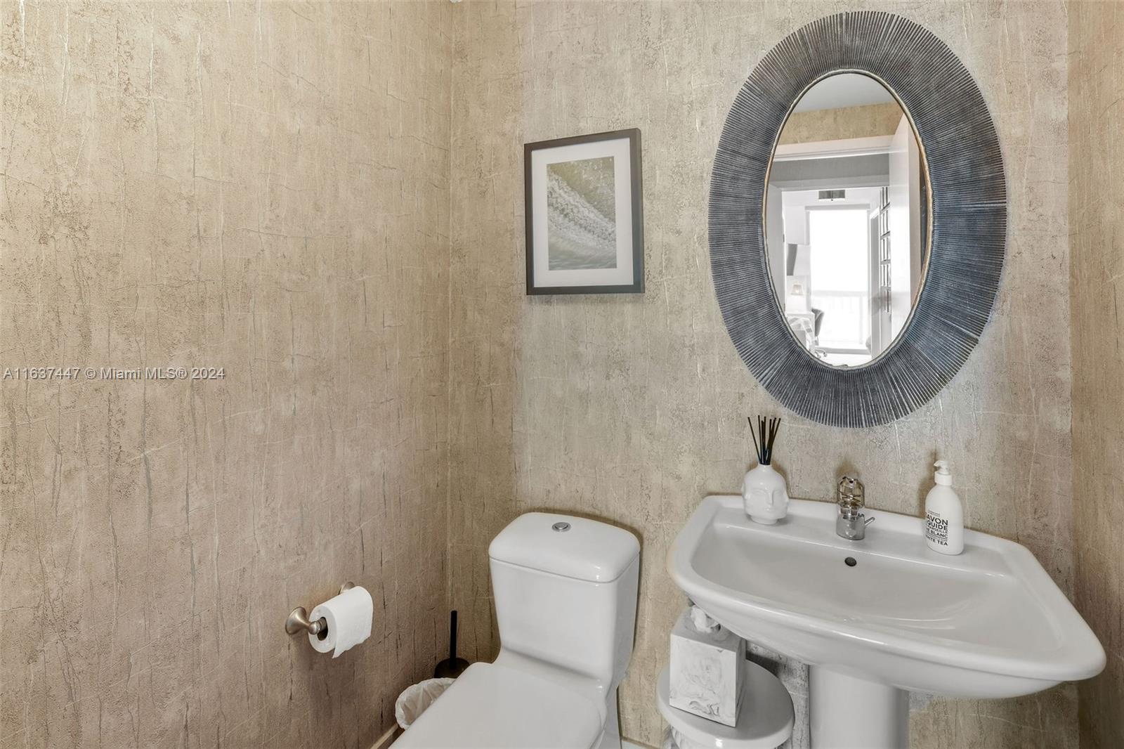 NORTH CARILLON BEACH COND - Residential