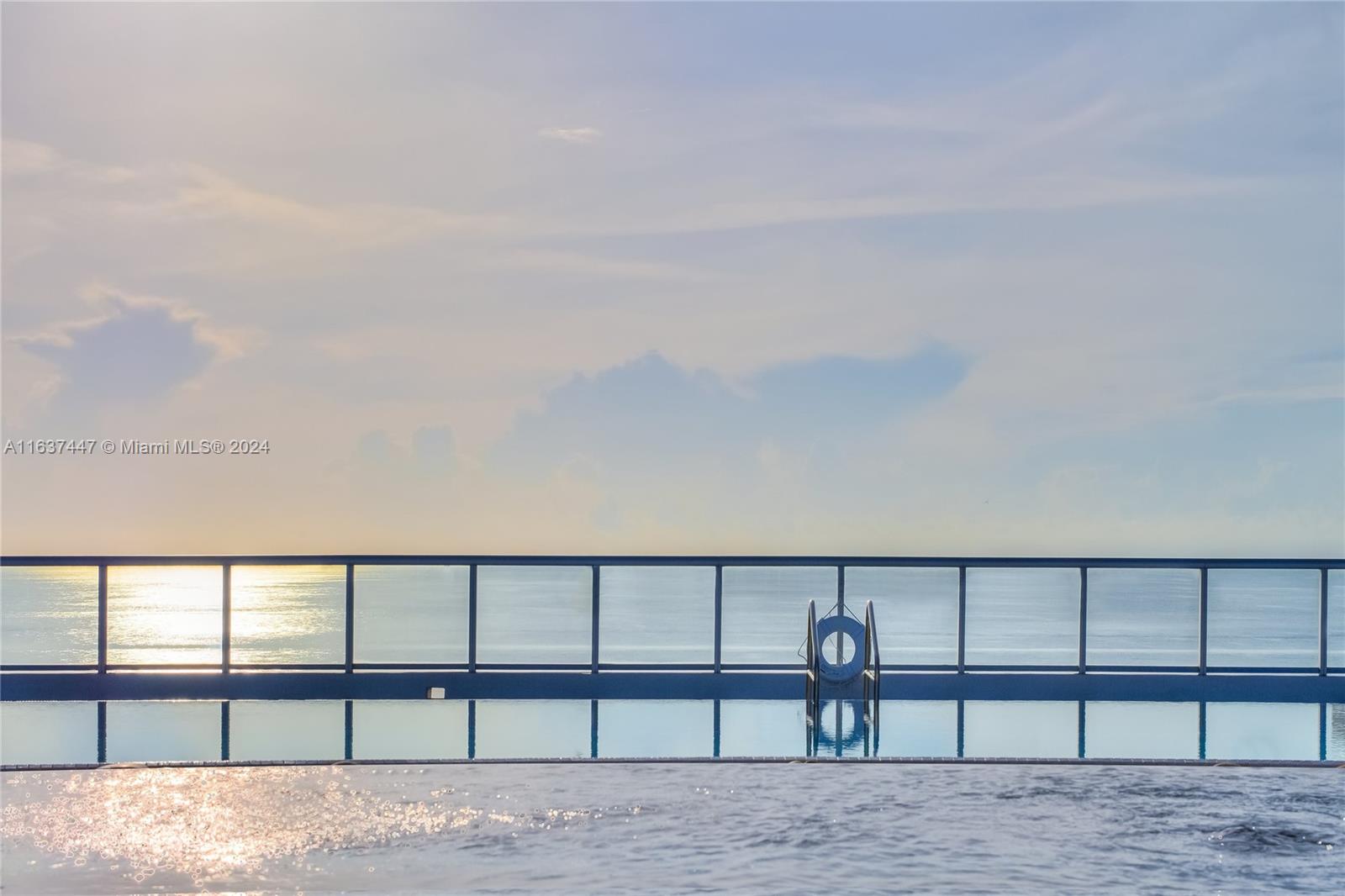 NORTH CARILLON BEACH COND - Residential