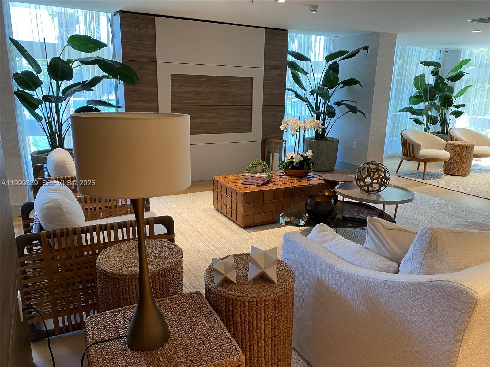 BAY HARBOUR ISLAND - Residential