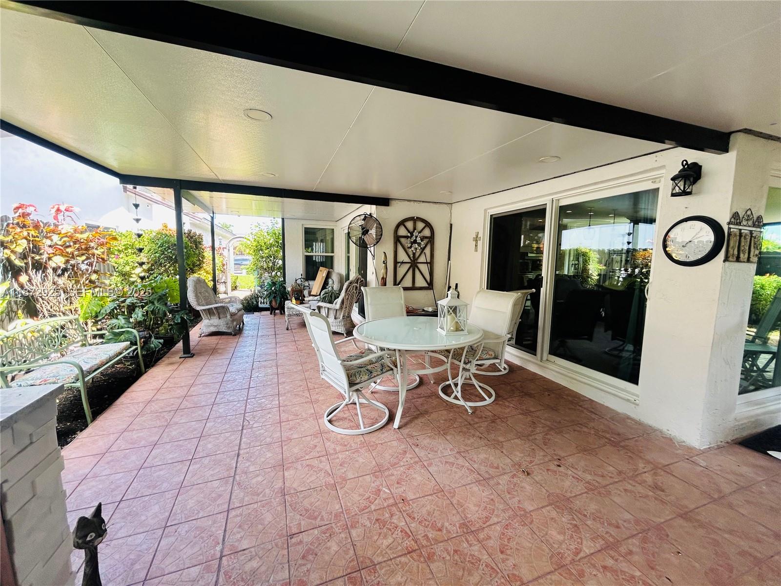 VENEZIA HOMES ESTATES IST - Residential