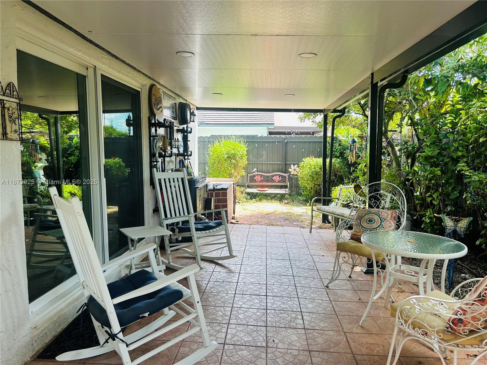 VENEZIA HOMES ESTATES IST - Residential