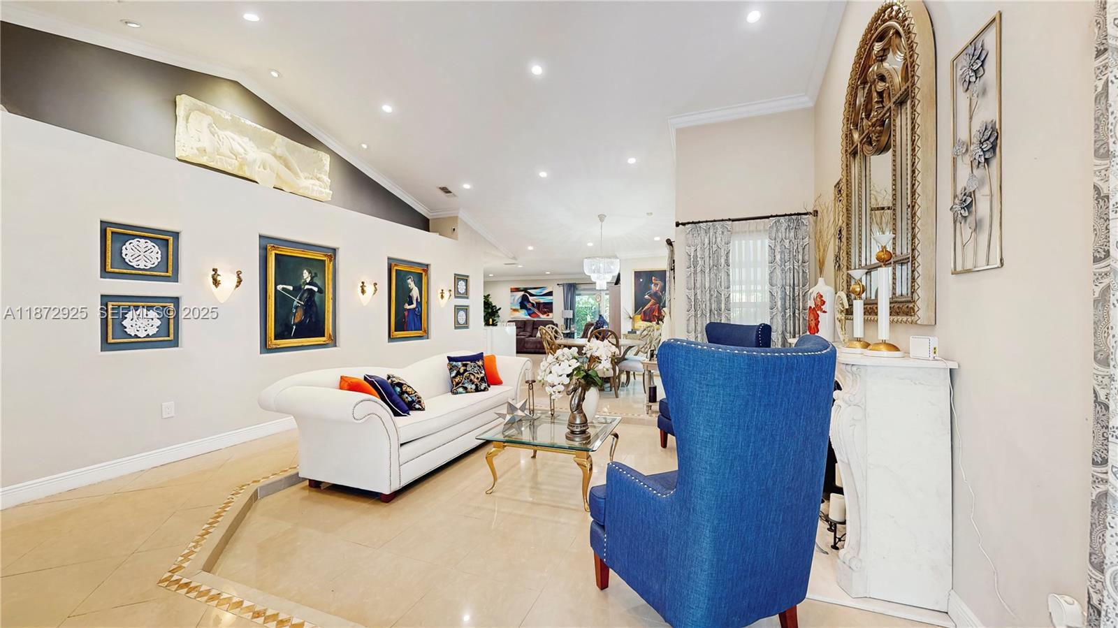 VENEZIA HOMES ESTATES IST - Residential