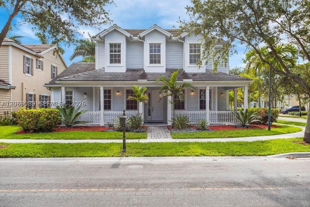 Photo of 4762 Lakeside Ter, Davie, FL 33314 (MLS # A12069039)