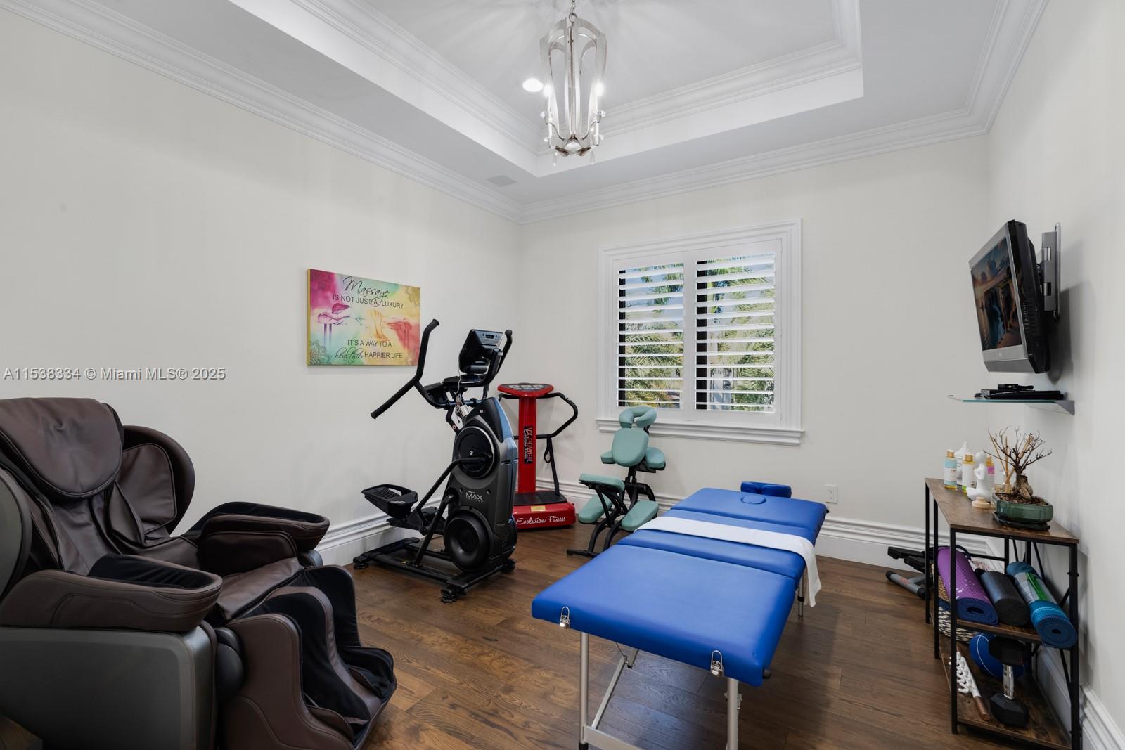 ROYAL PALM YACHT & COUNTR - Residential