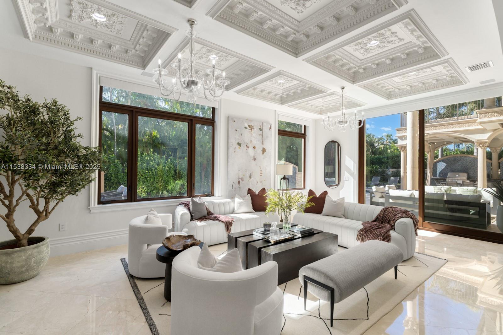 ROYAL PALM YACHT & COUNTR - Residential