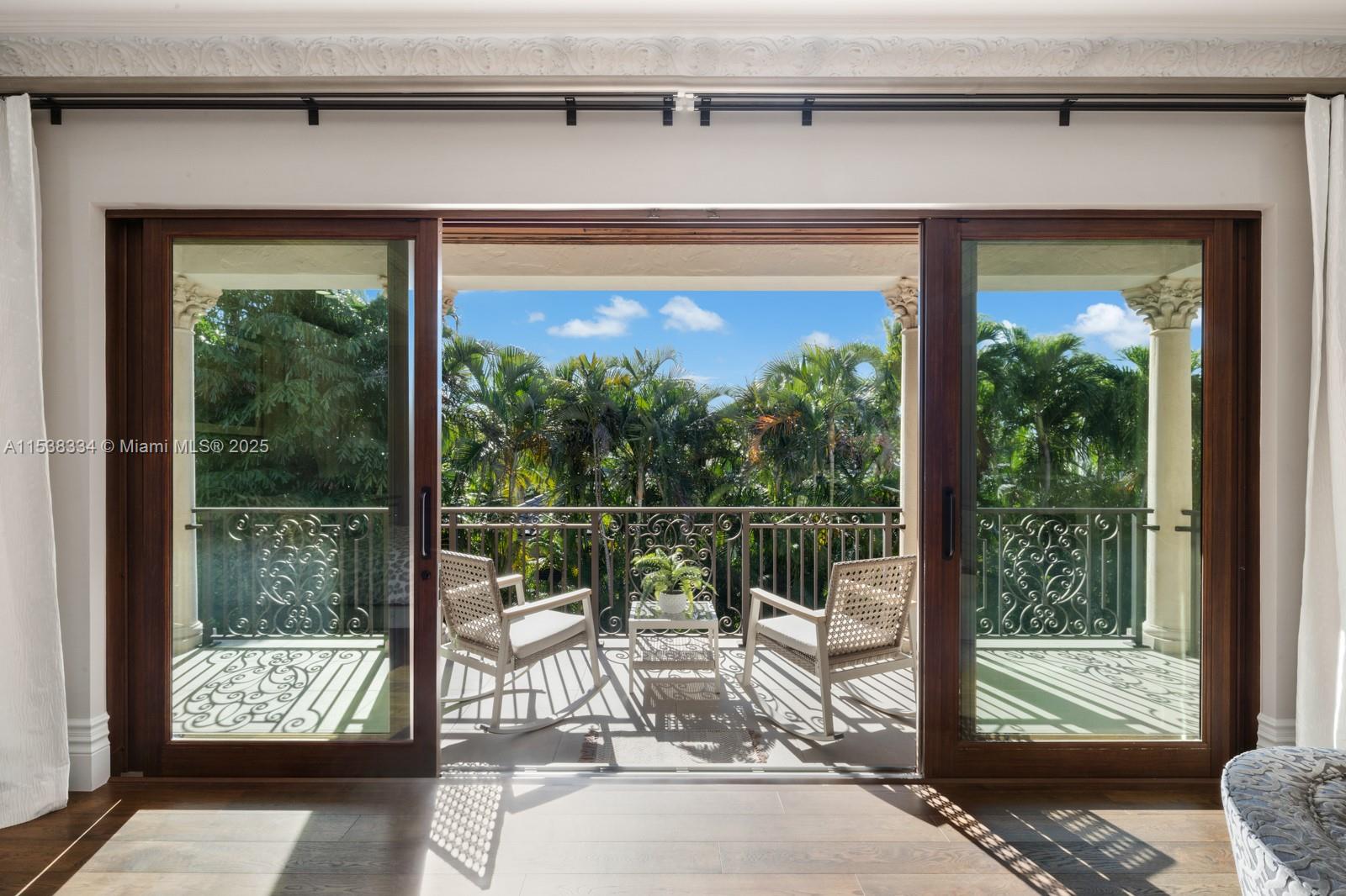 ROYAL PALM YACHT & COUNTR - Residential