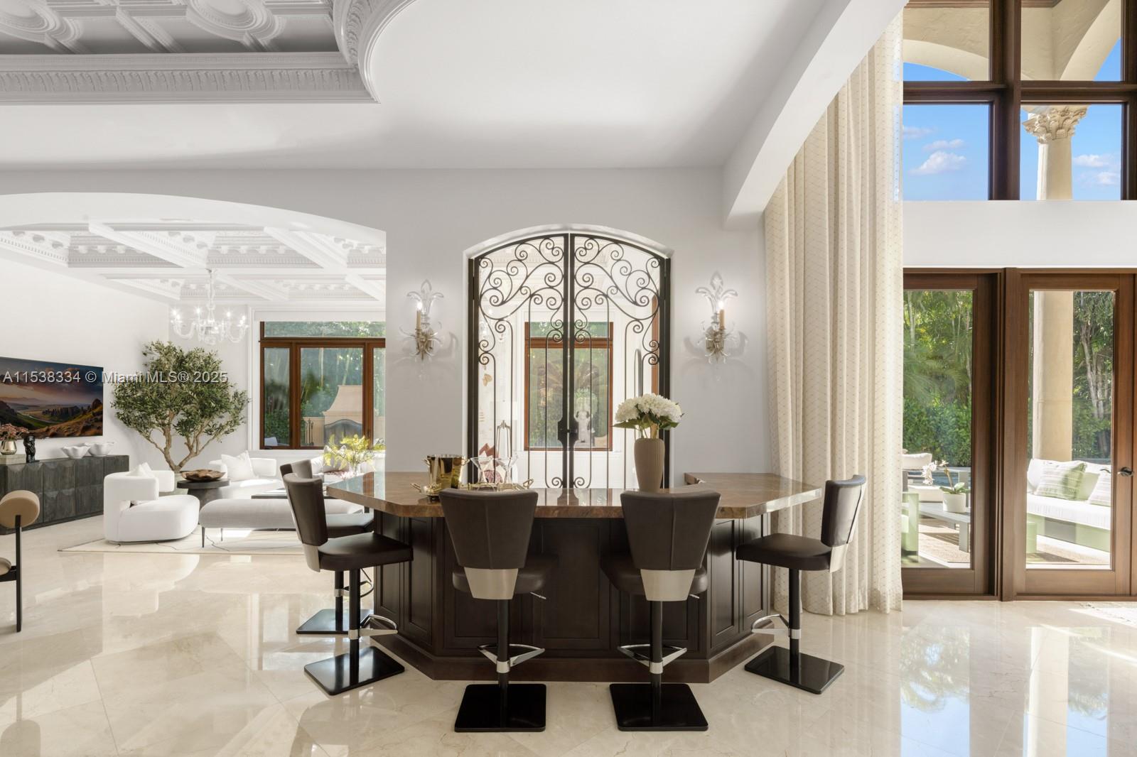 ROYAL PALM YACHT & COUNTR - Residential