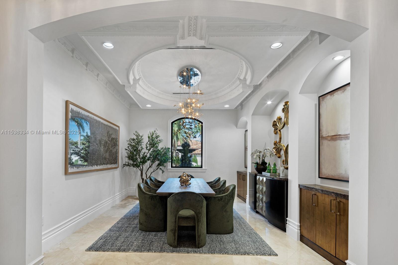 ROYAL PALM YACHT & COUNTR - Residential