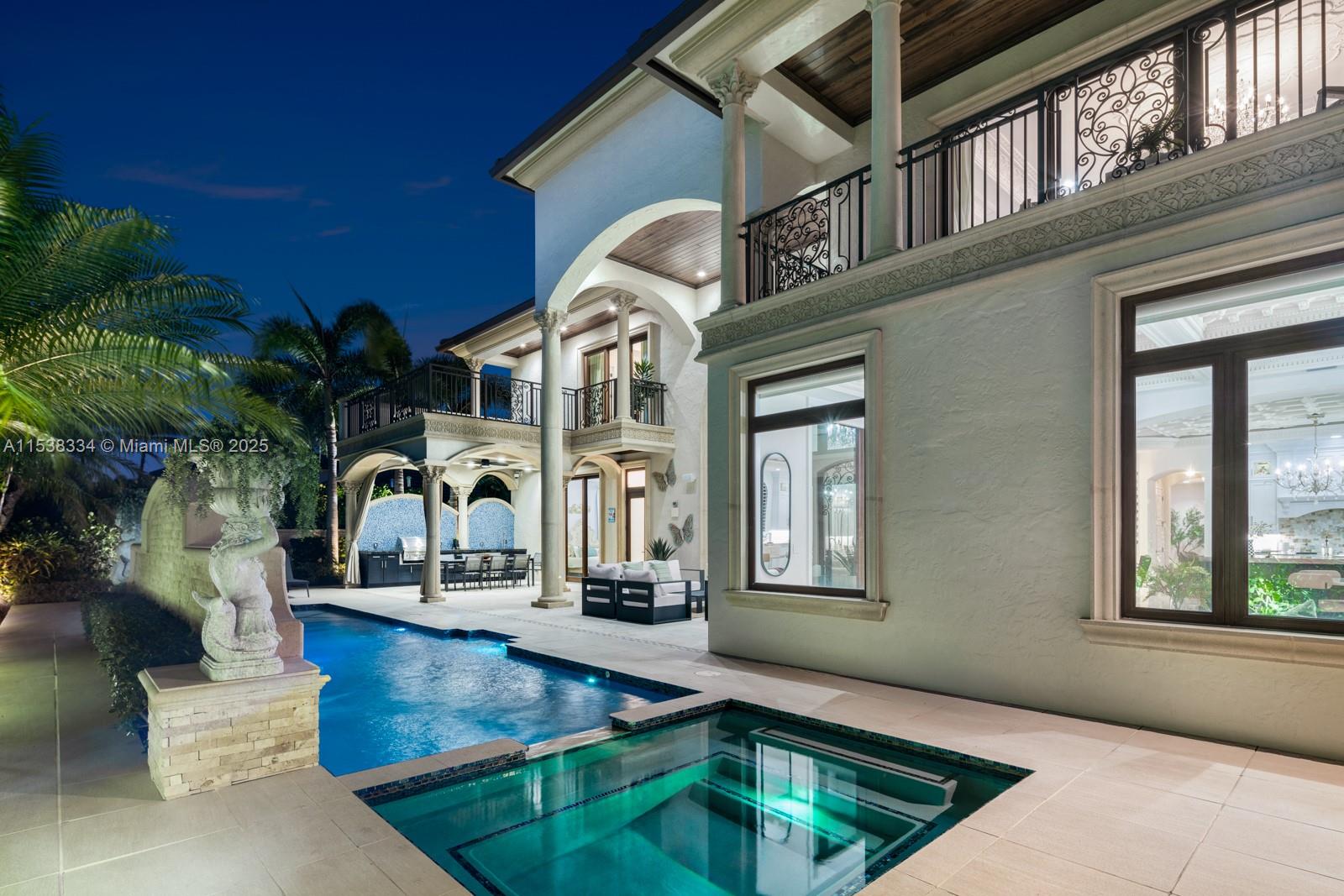 ROYAL PALM YACHT & COUNTR - Residential