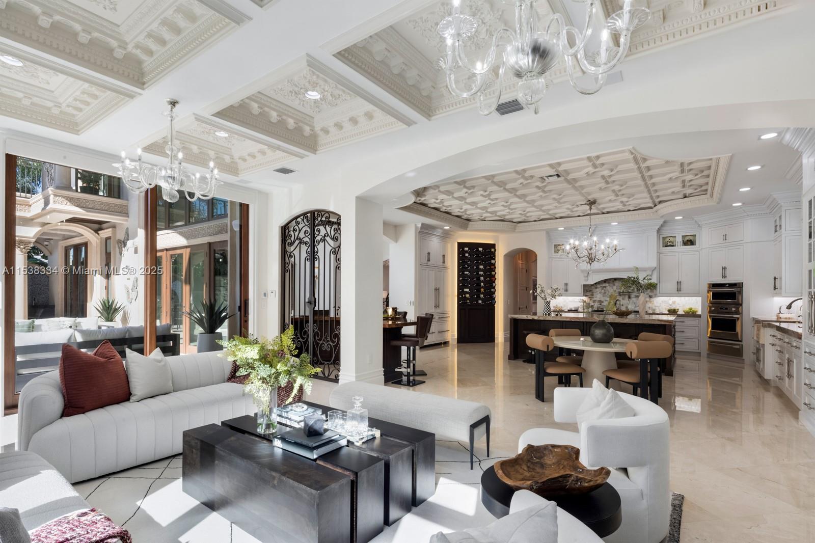 ROYAL PALM YACHT & COUNTR - Residential