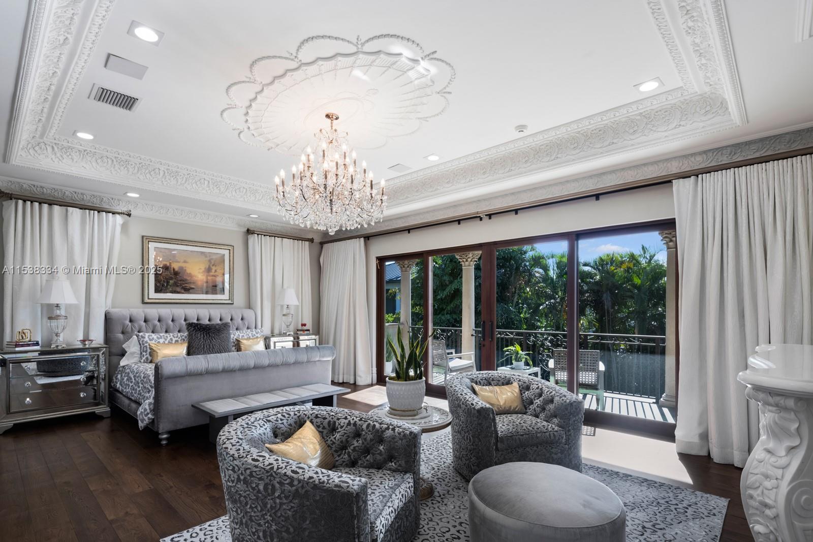 ROYAL PALM YACHT & COUNTR - Residential