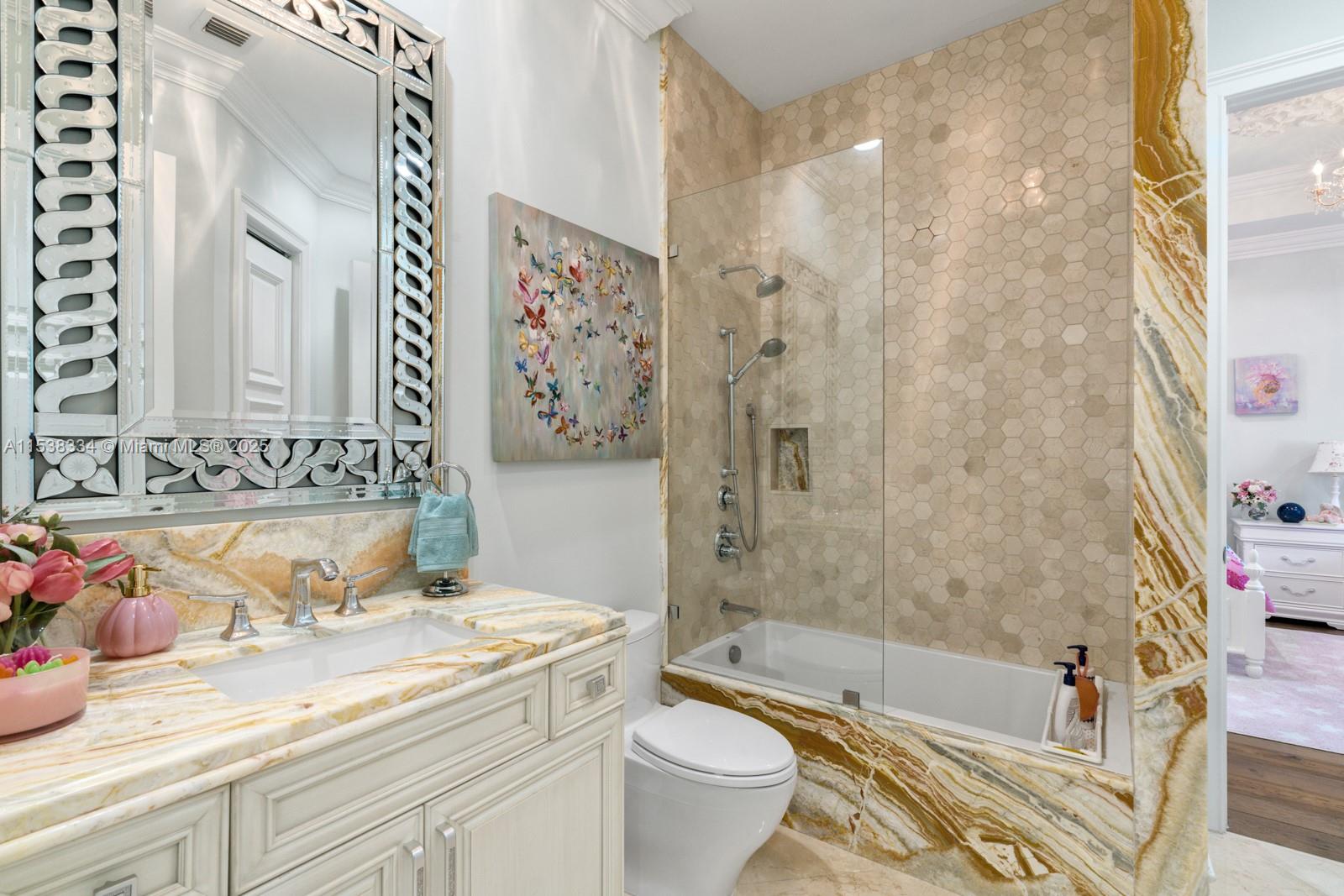 ROYAL PALM YACHT & COUNTR - Residential