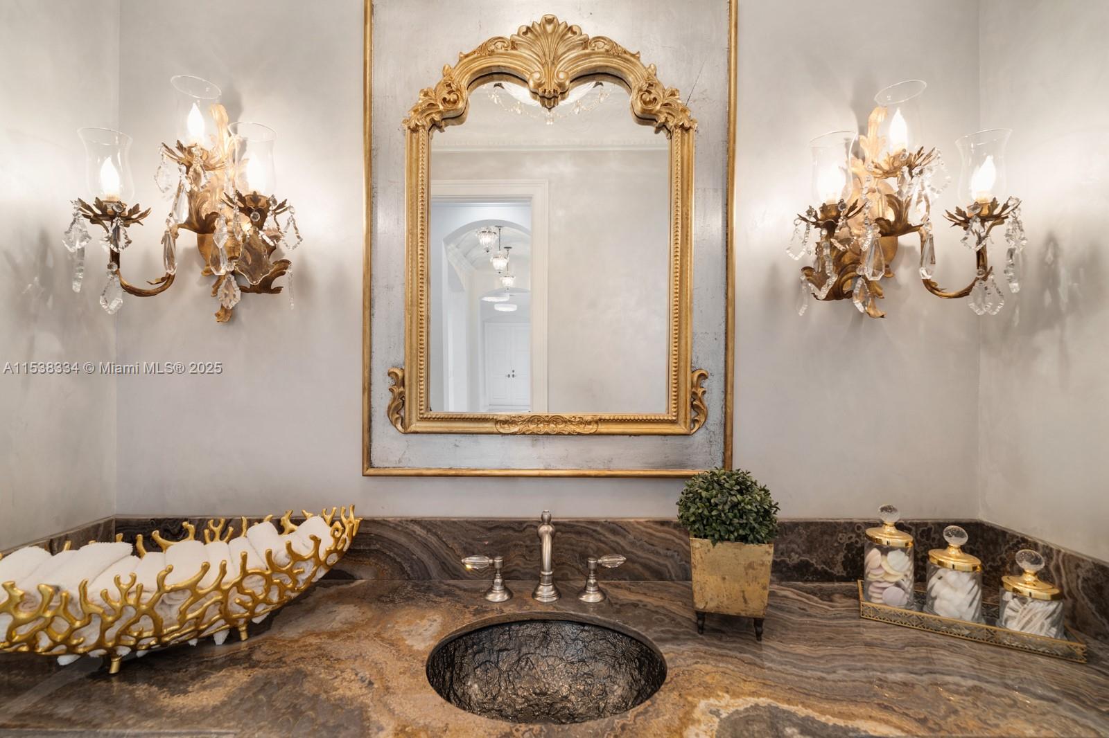 ROYAL PALM YACHT & COUNTR - Residential