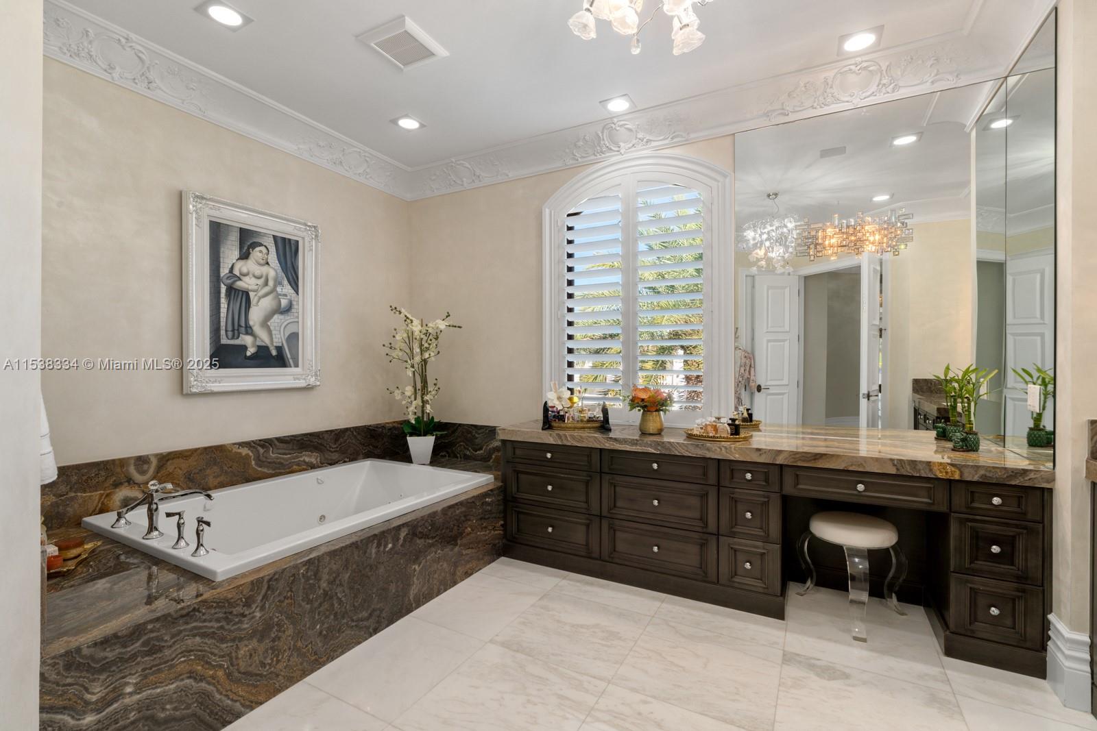 ROYAL PALM YACHT & COUNTR - Residential