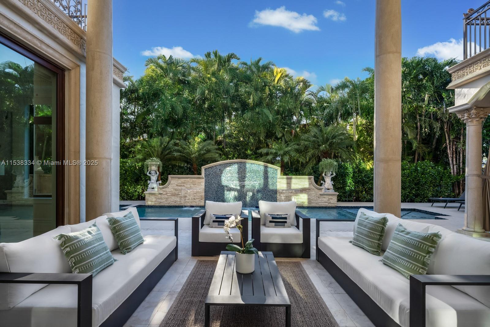 2225 W Silver Palm Rd