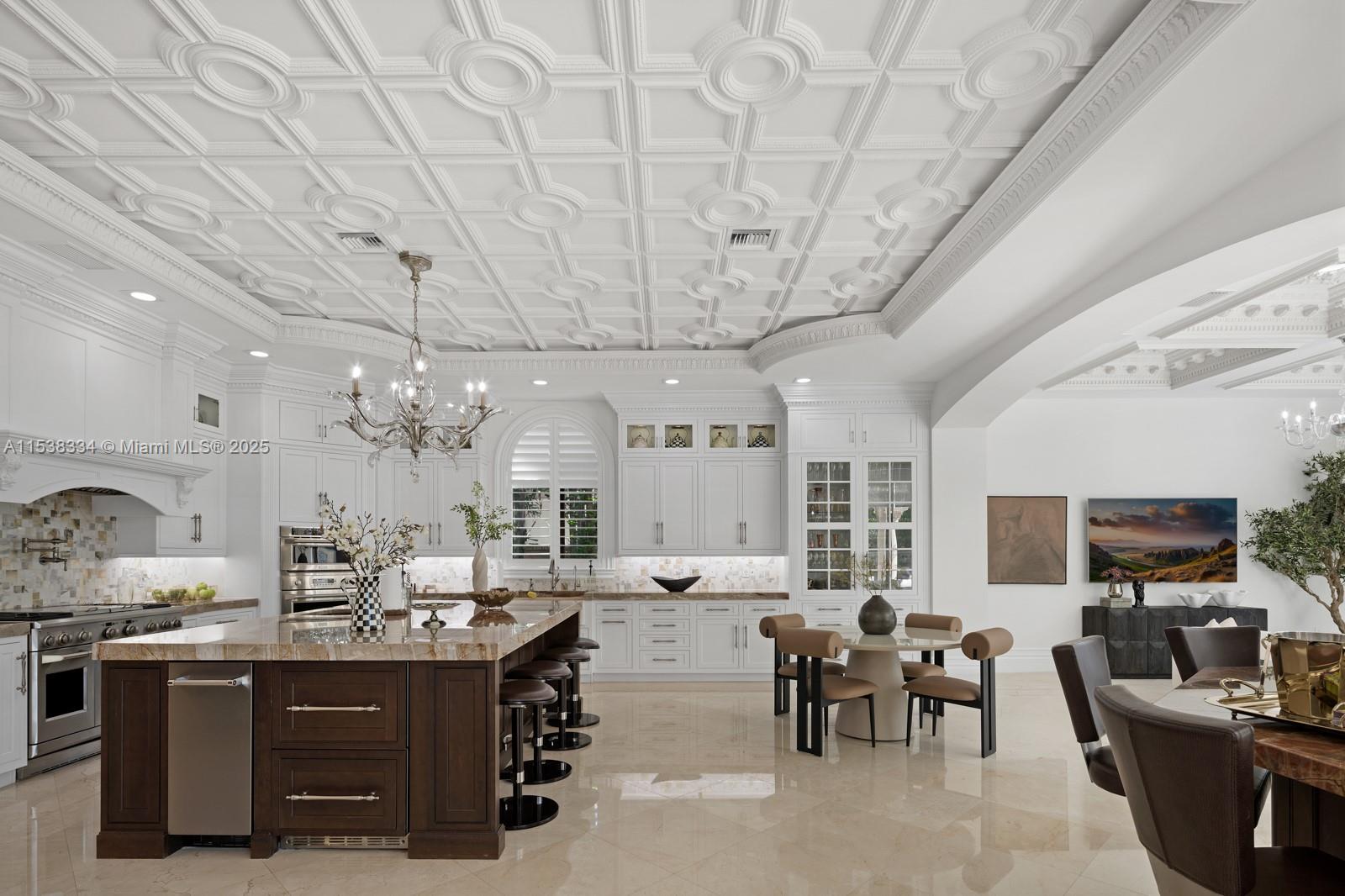 ROYAL PALM YACHT & COUNTR - Residential