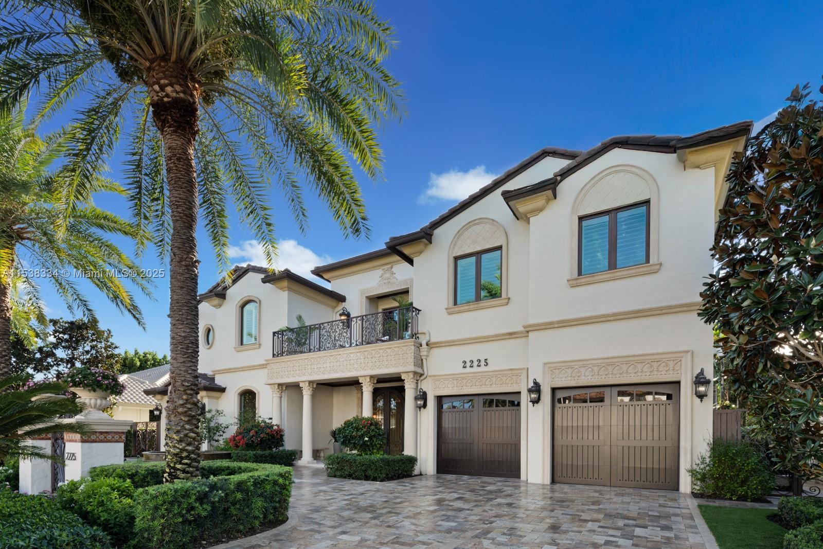 ROYAL PALM YACHT & COUNTR - Residential