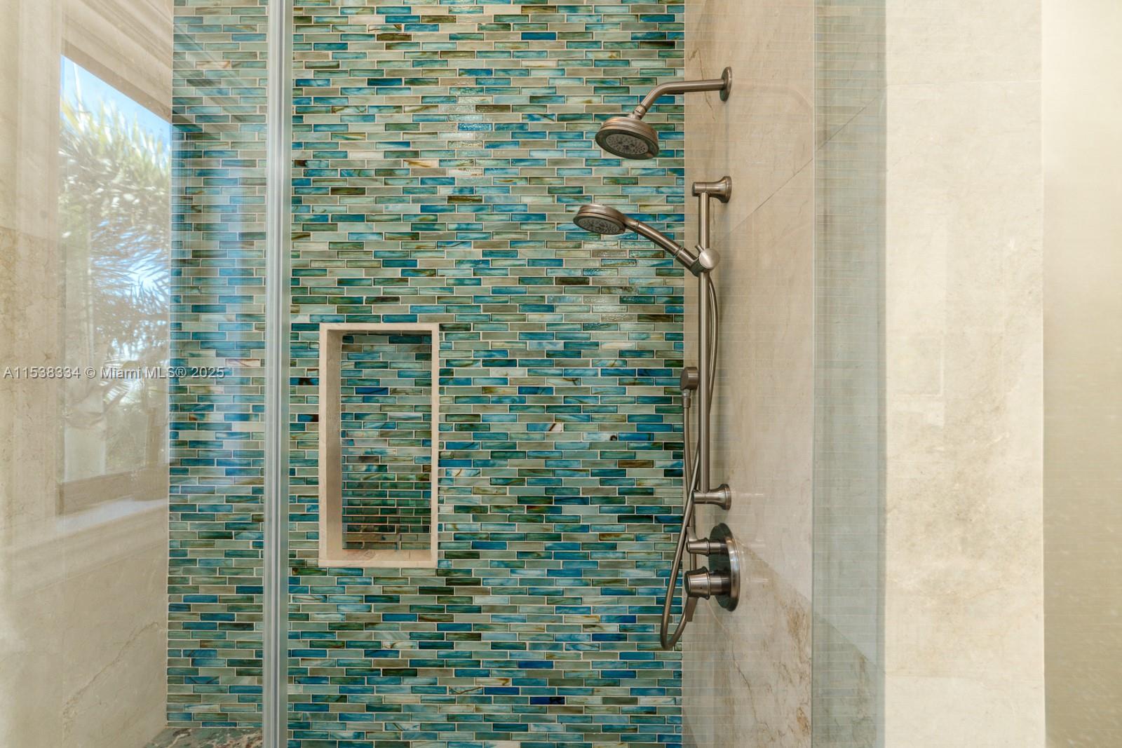 ROYAL PALM YACHT & COUNTR - Residential