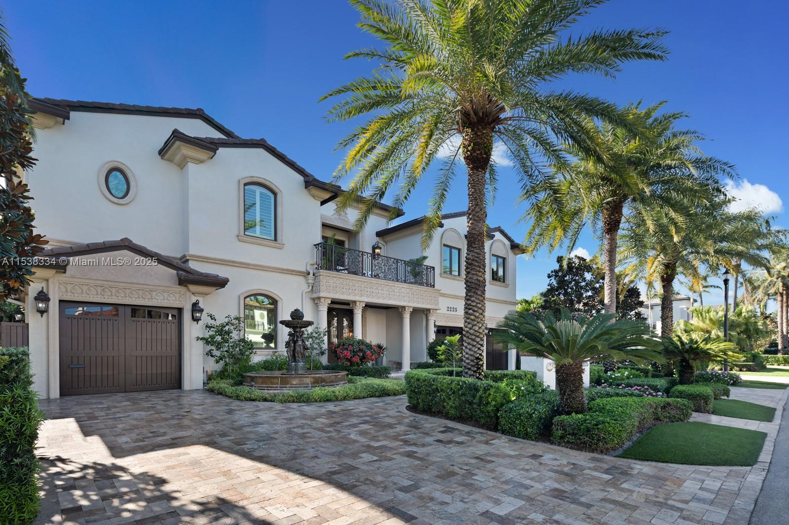 ROYAL PALM YACHT & COUNTR - Residential