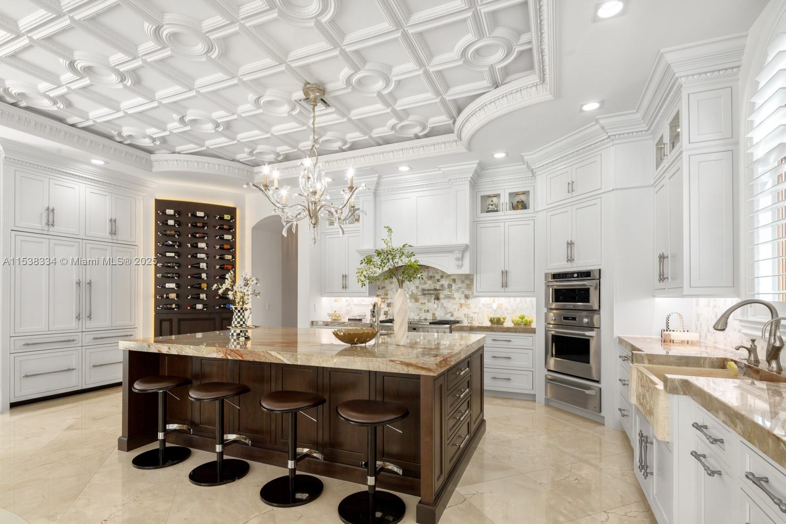 ROYAL PALM YACHT & COUNTR - Residential