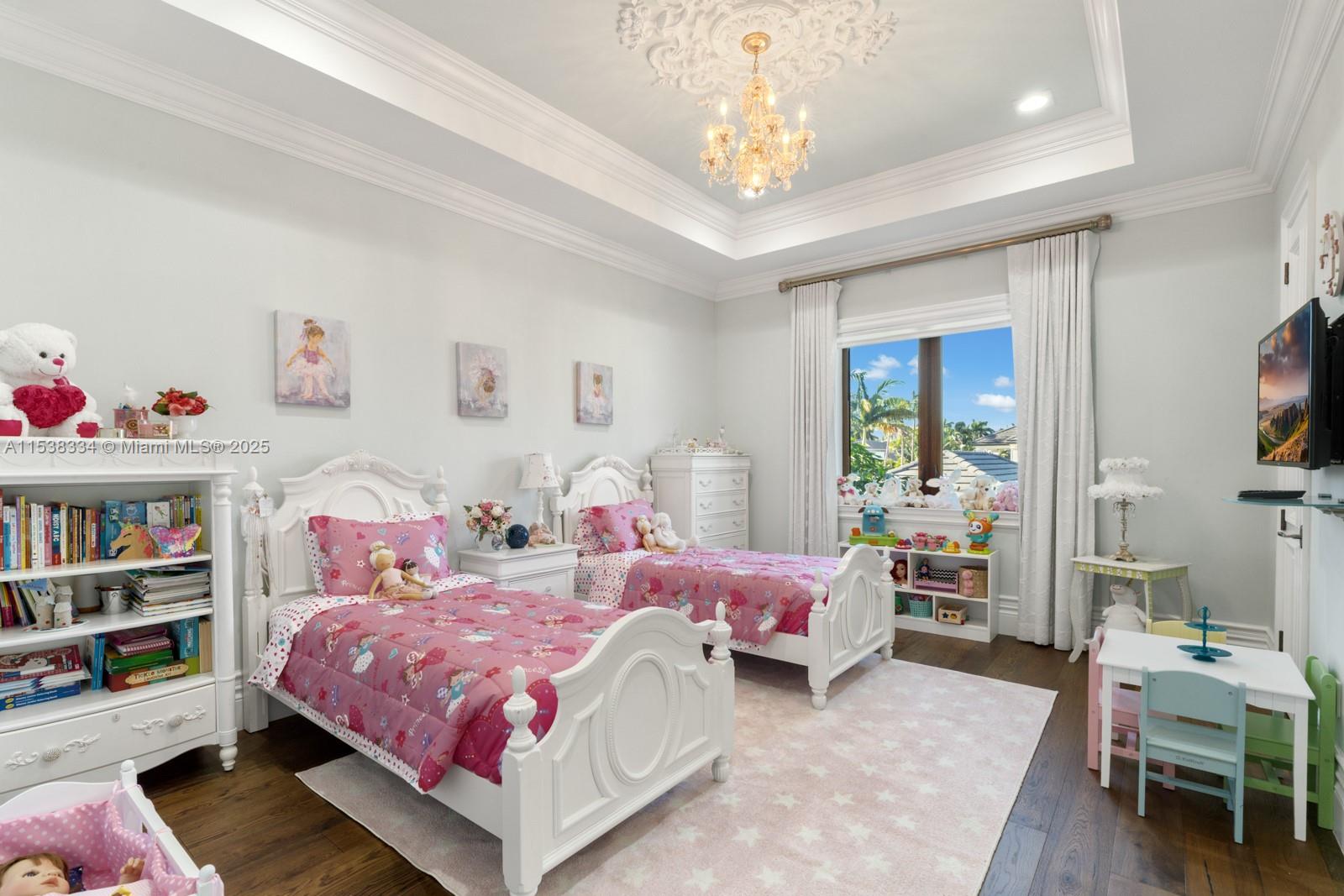 ROYAL PALM YACHT & COUNTR - Residential