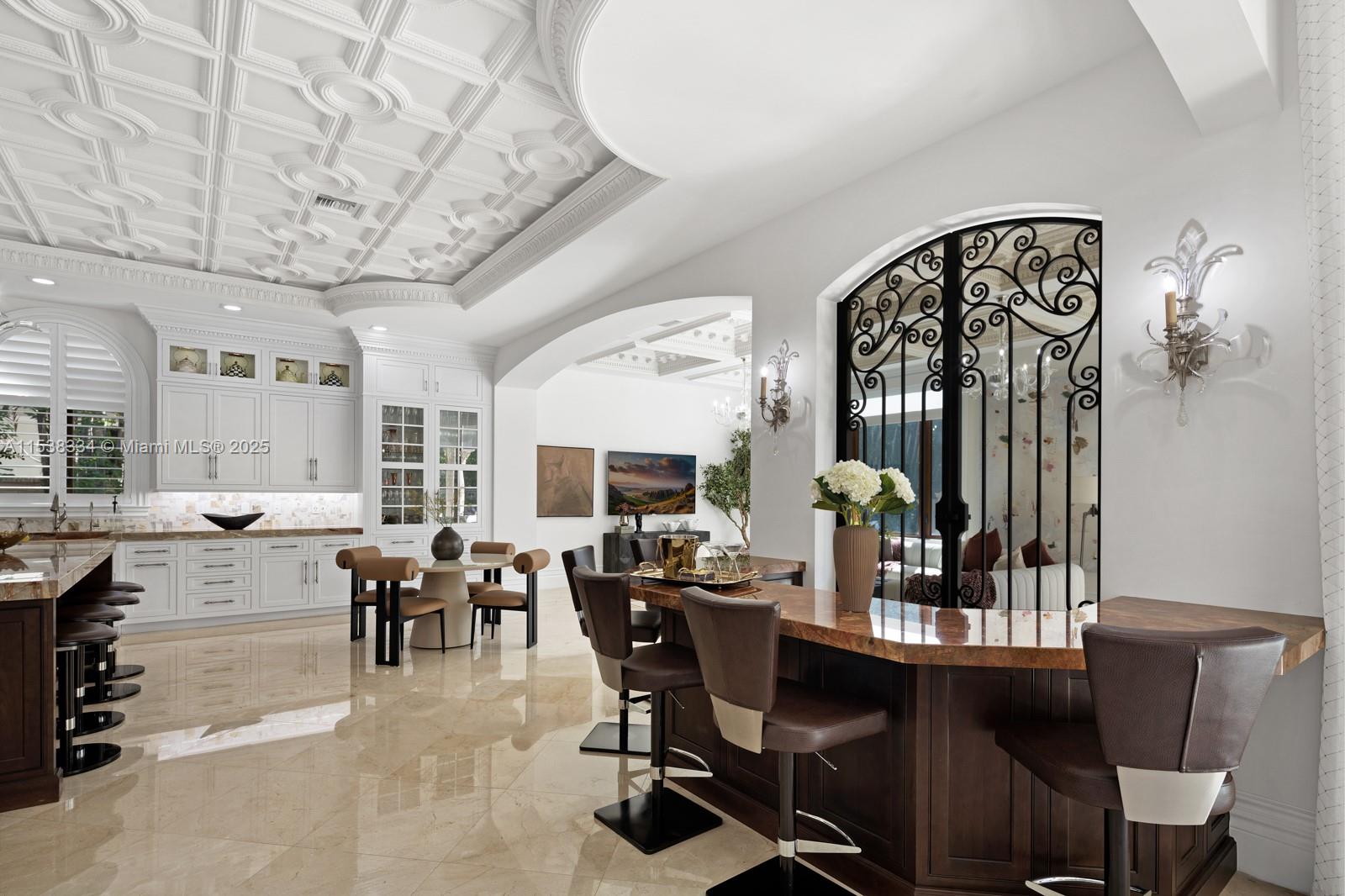 ROYAL PALM YACHT & COUNTR - Residential