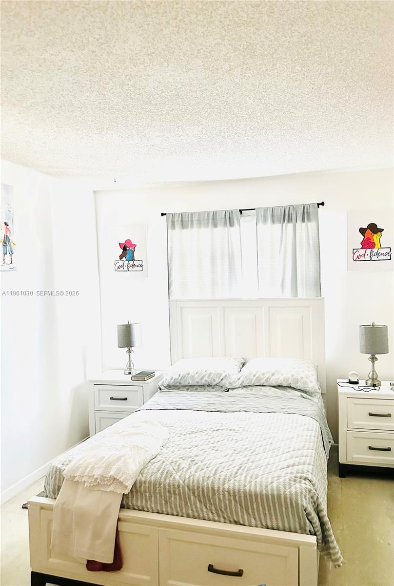 KEYS GATE CONDO NO SIX - Residential