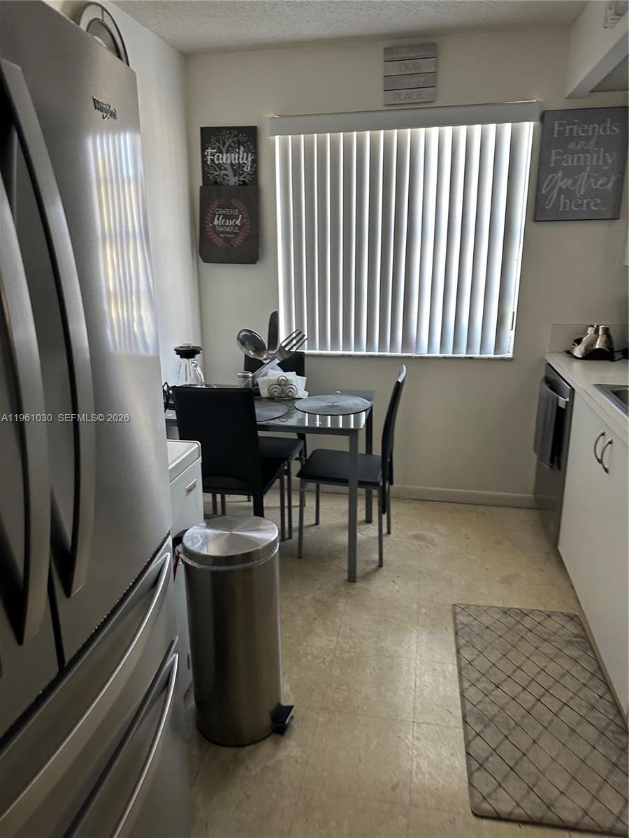 KEYS GATE CONDO NO SIX - Residential