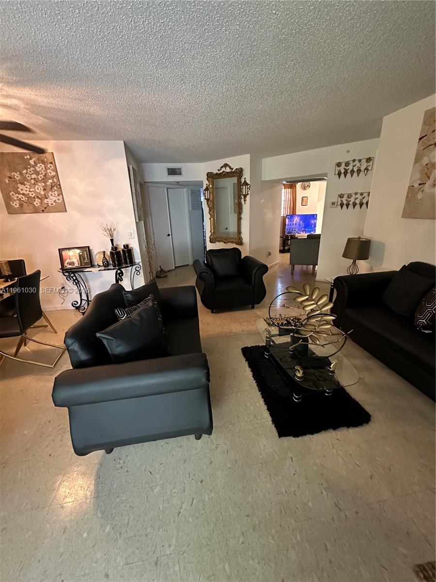 KEYS GATE CONDO NO SIX - Residential