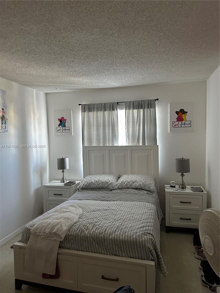 KEYS GATE CONDO NO SIX - Residential