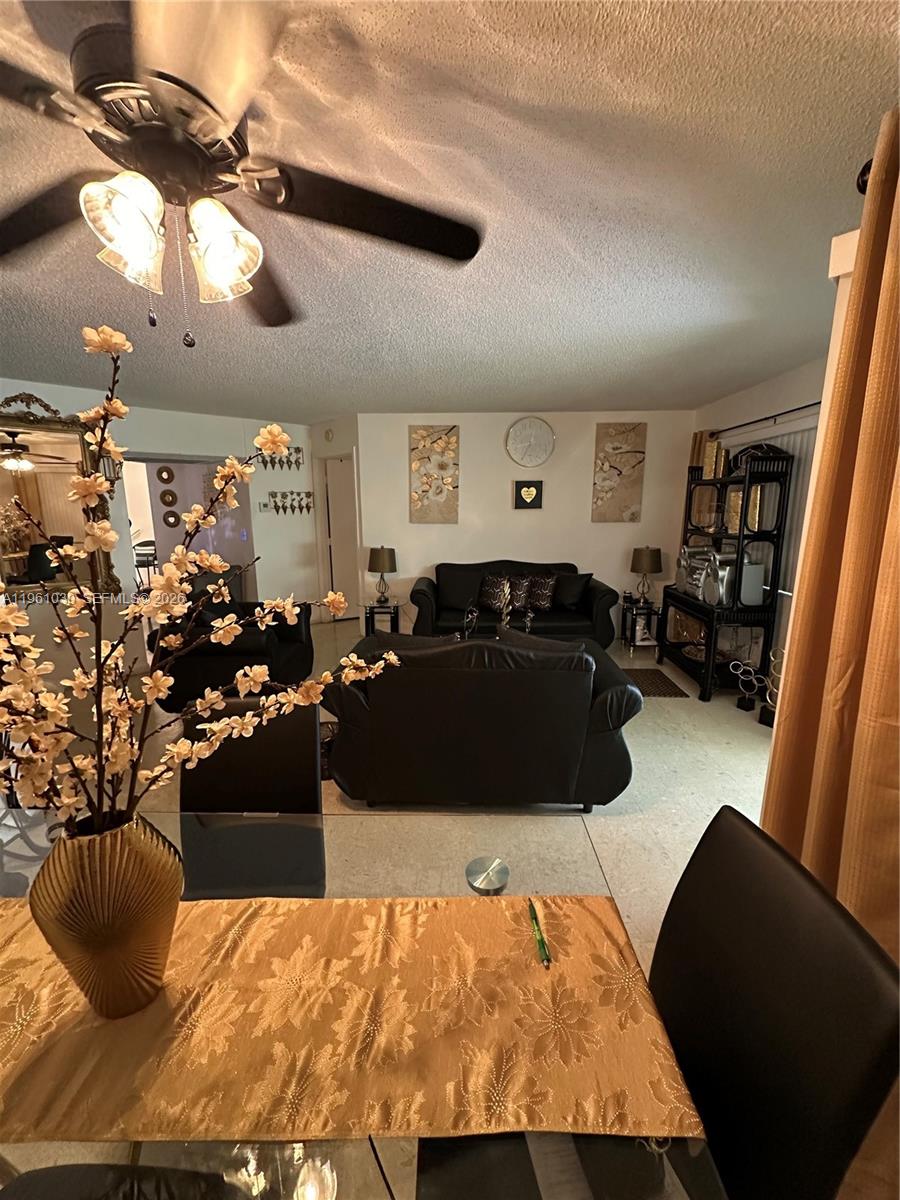 KEYS GATE CONDO NO SIX - Residential