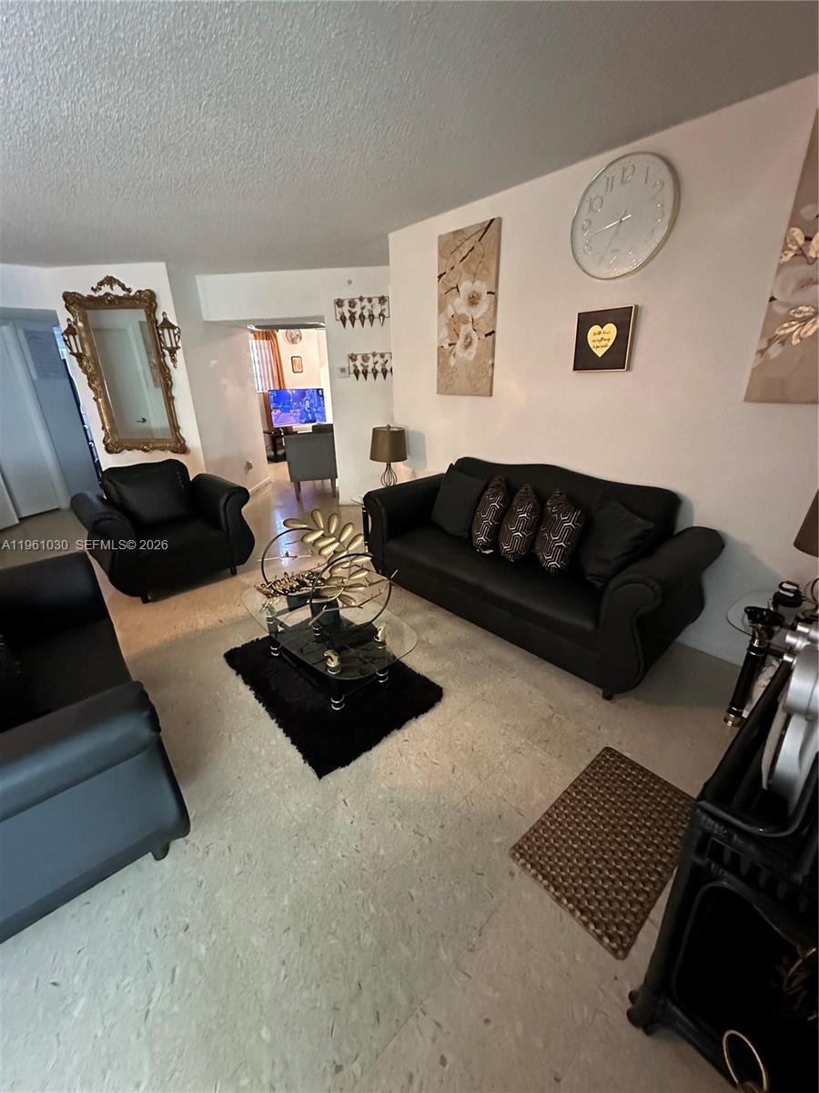 KEYS GATE CONDO NO SIX - Residential