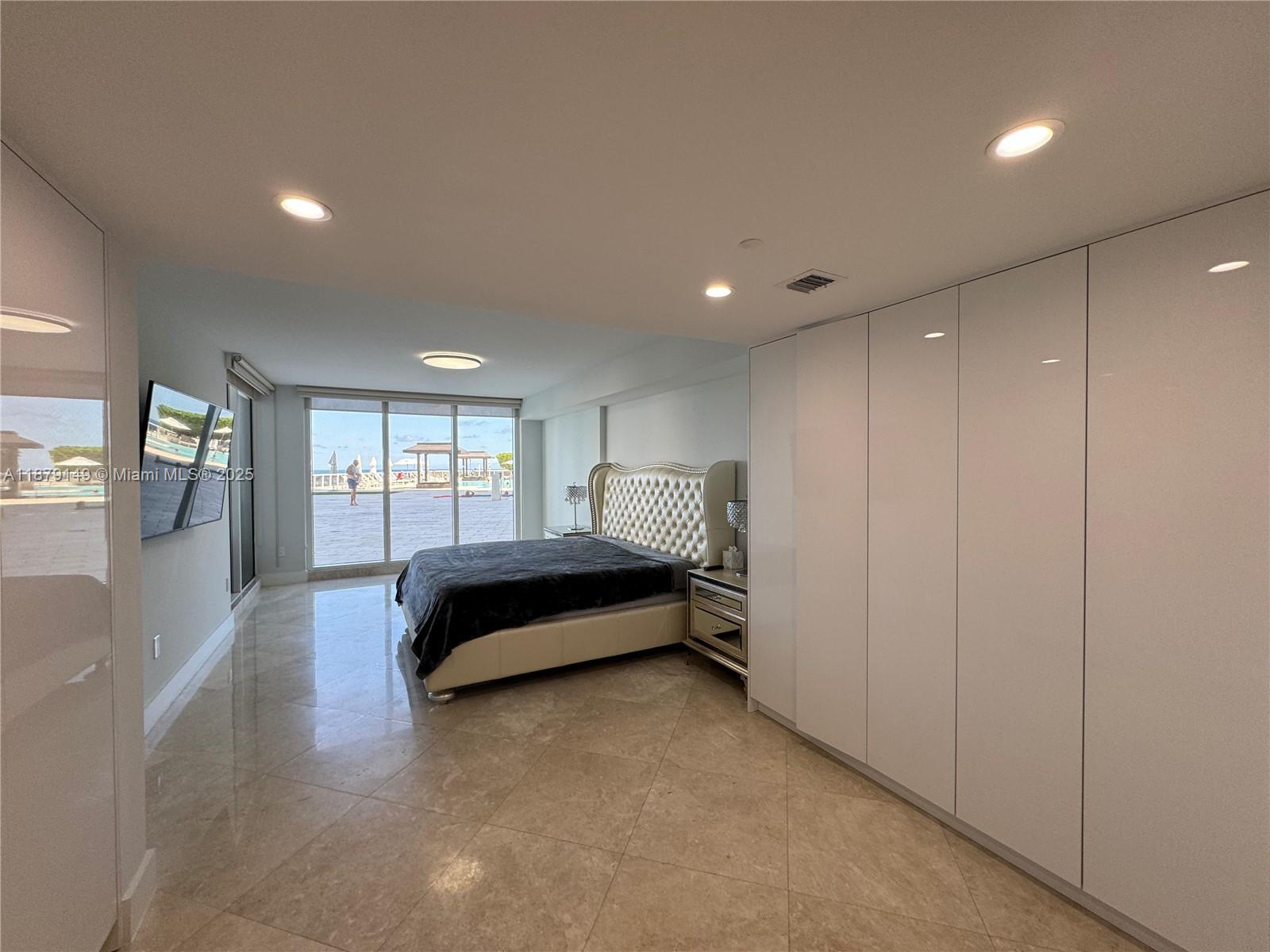 BEACH CLUB THREE CONDO - Residential Lease