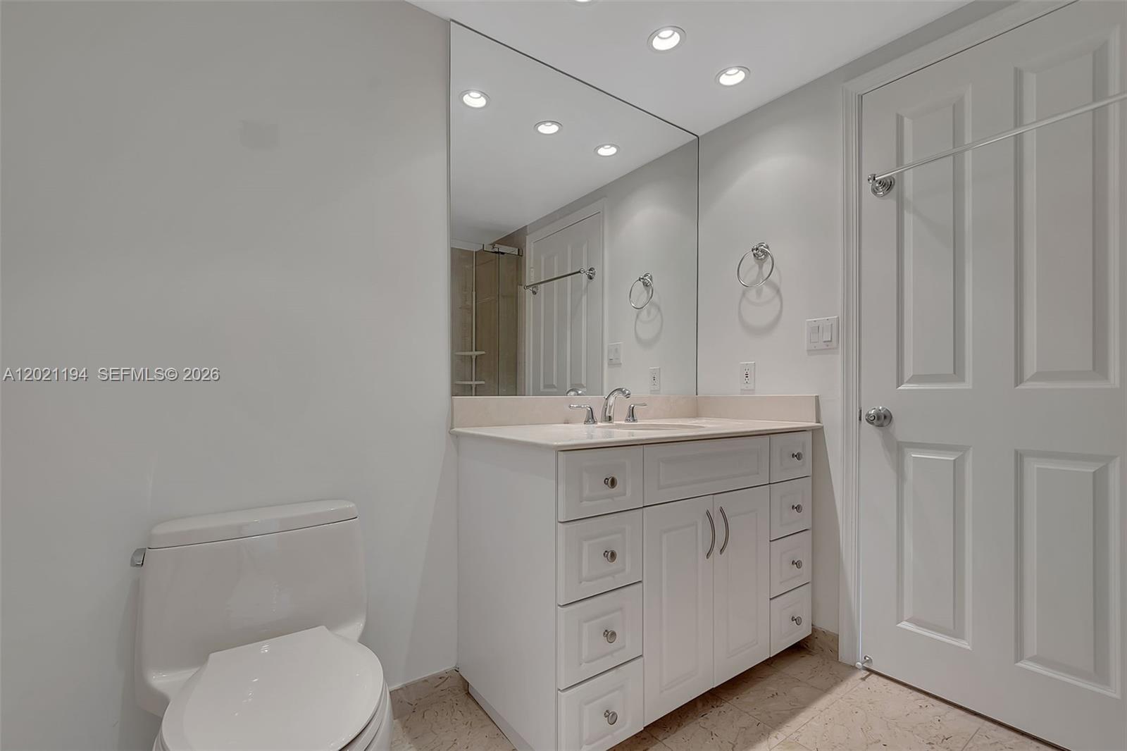 GROVE ISLE CONDO - Residential