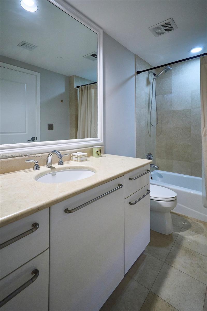 OCEAN PALMS CONDO - Residential Lease