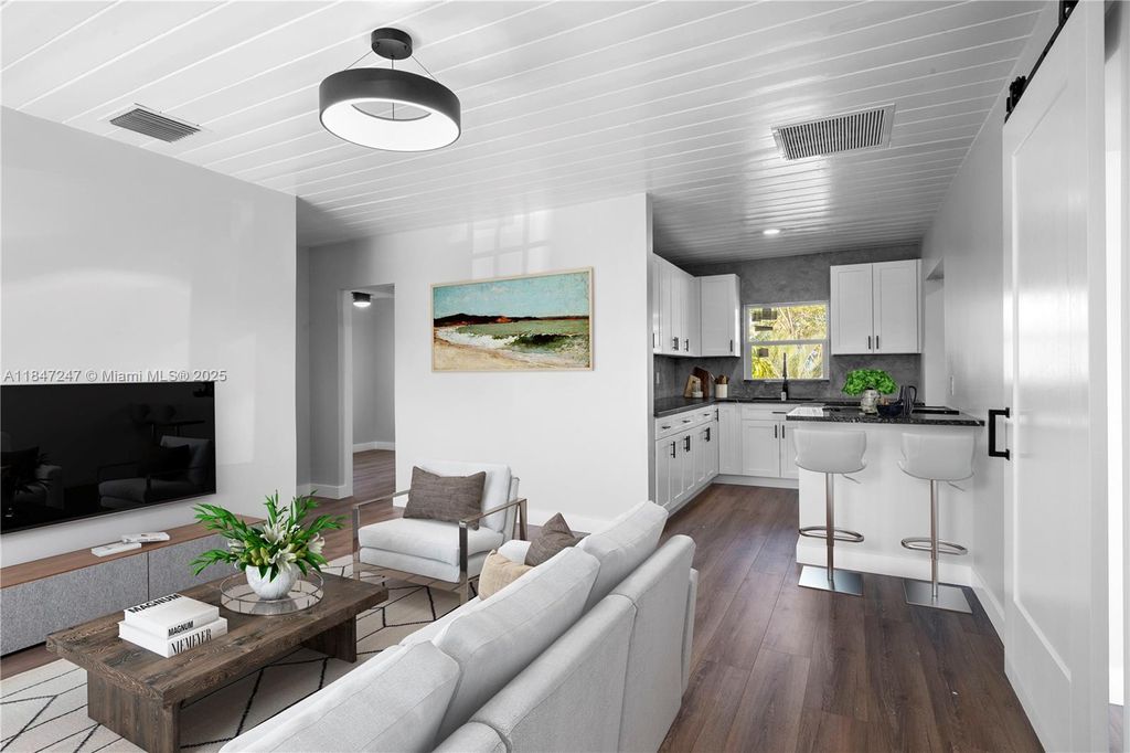 Photo of 8477 SE Begonia Way, Hobe Sound, FL 33455 (MLS # A11847247)