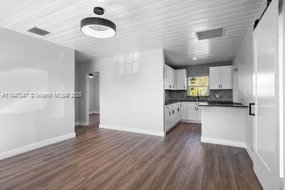 8477 SE Begonia Way, Hobe Sound, FL, 33455/$339,900 1 8477 SE Begonia Way