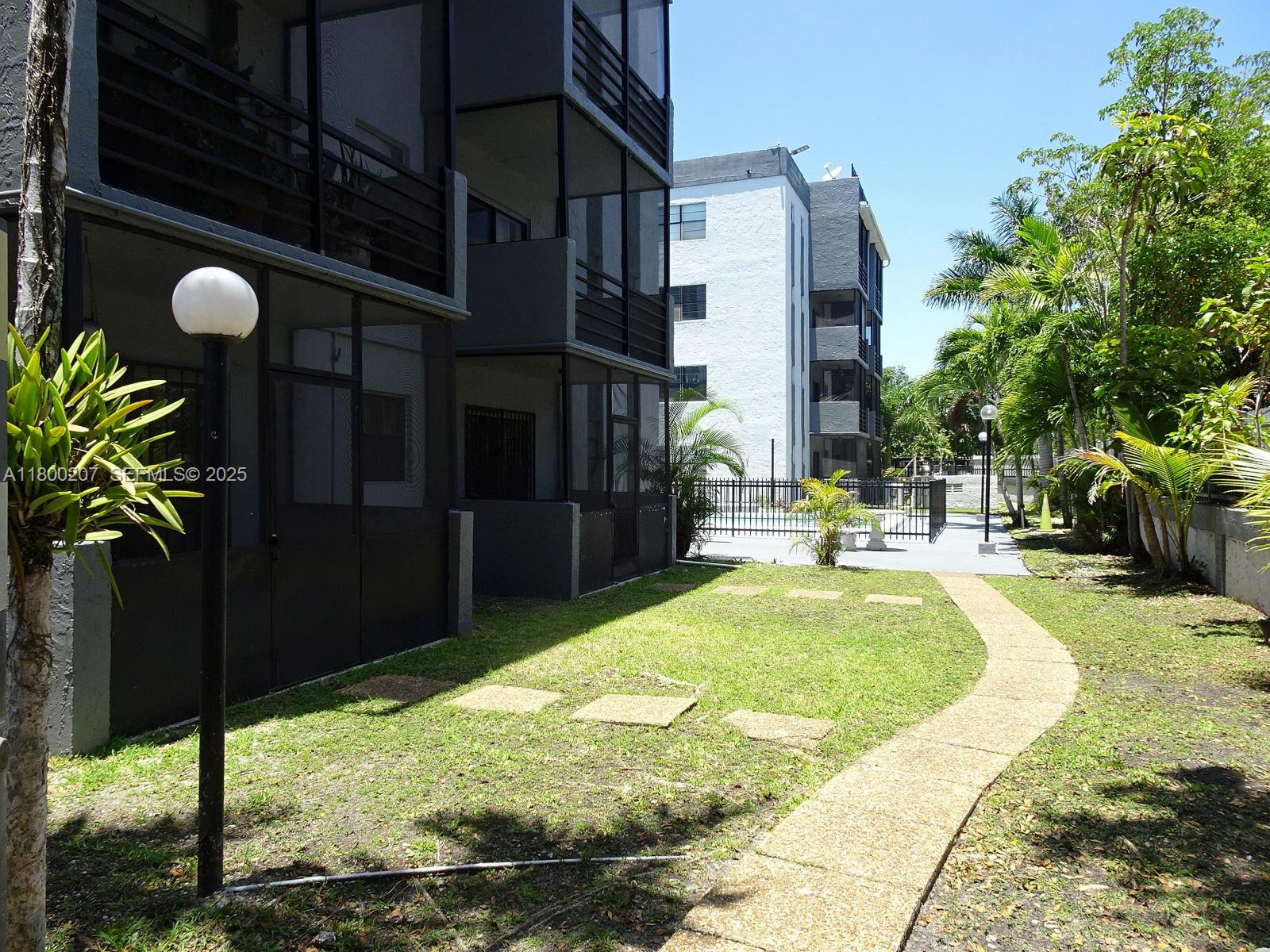 BROOKVIEW CONDO - Residential