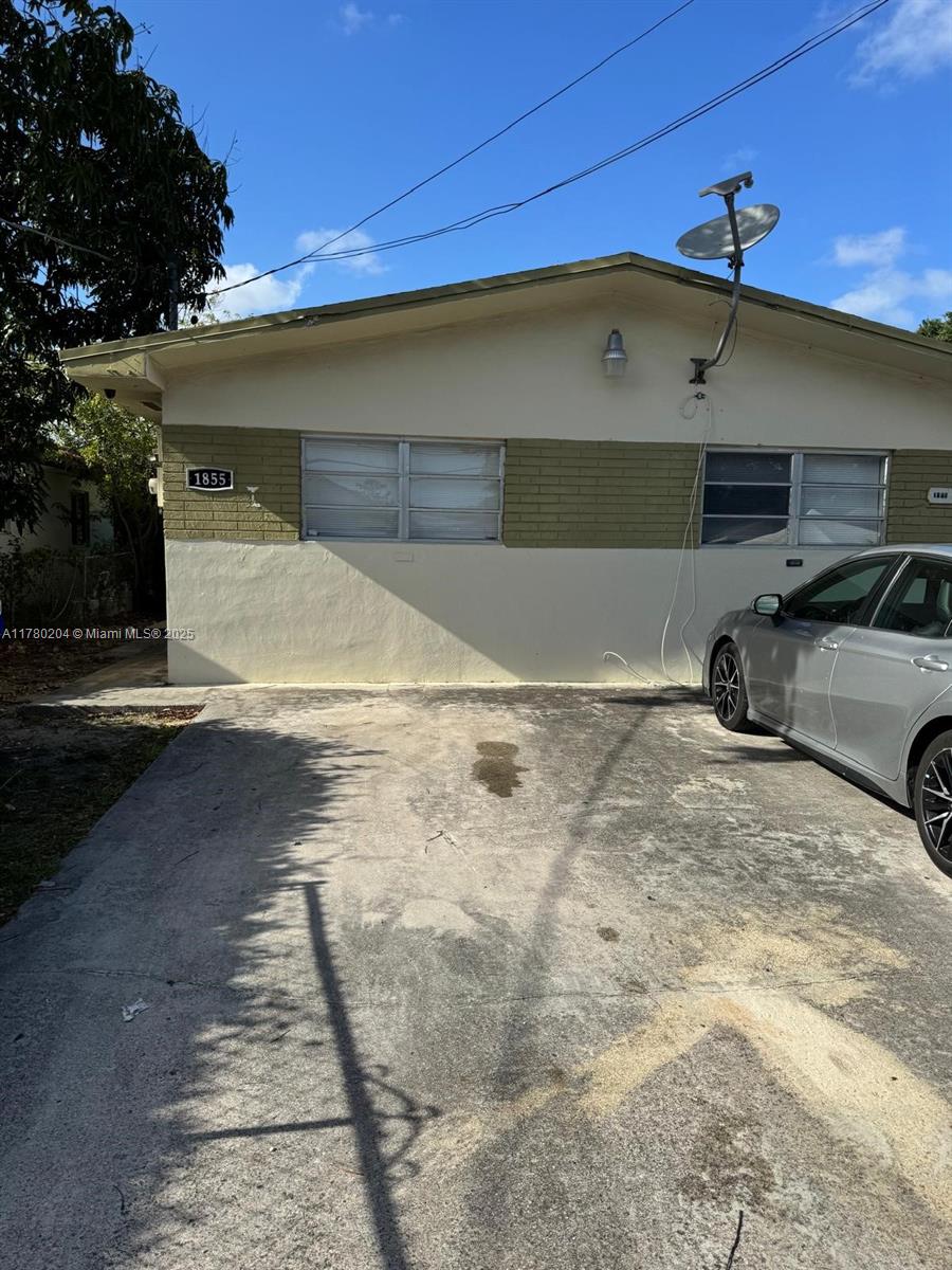 1855 Nw 43rd St 1855, Miami, Broward County, Florida - 2 Bedrooms  
1 Bathrooms - 